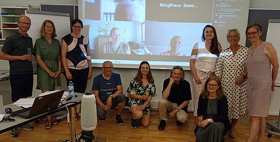 Gruppenfoto_abschluss-zertifikatslehrgang-kompetenz-beratung